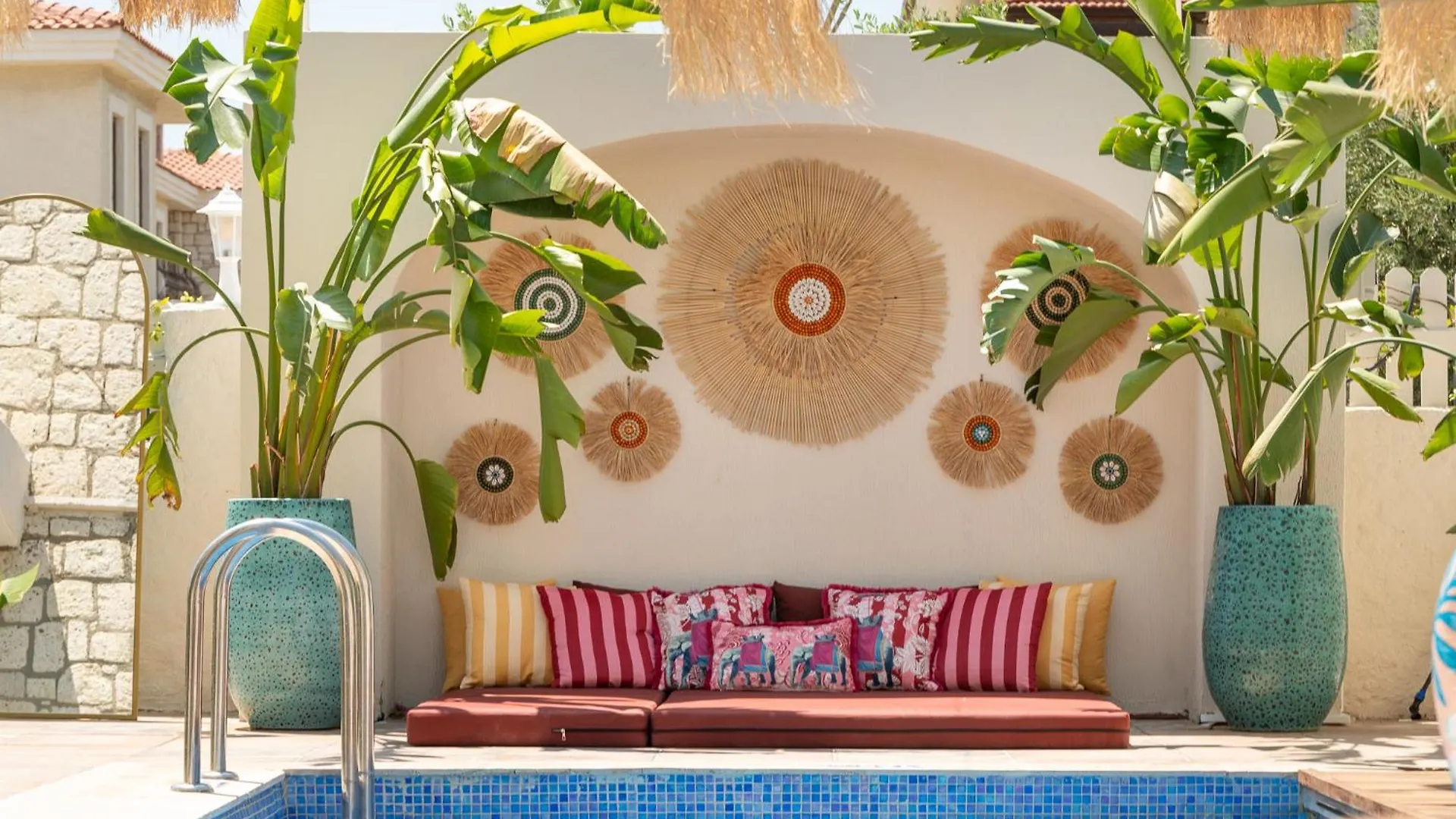 Cerenity Alacati Çeşme Hotel