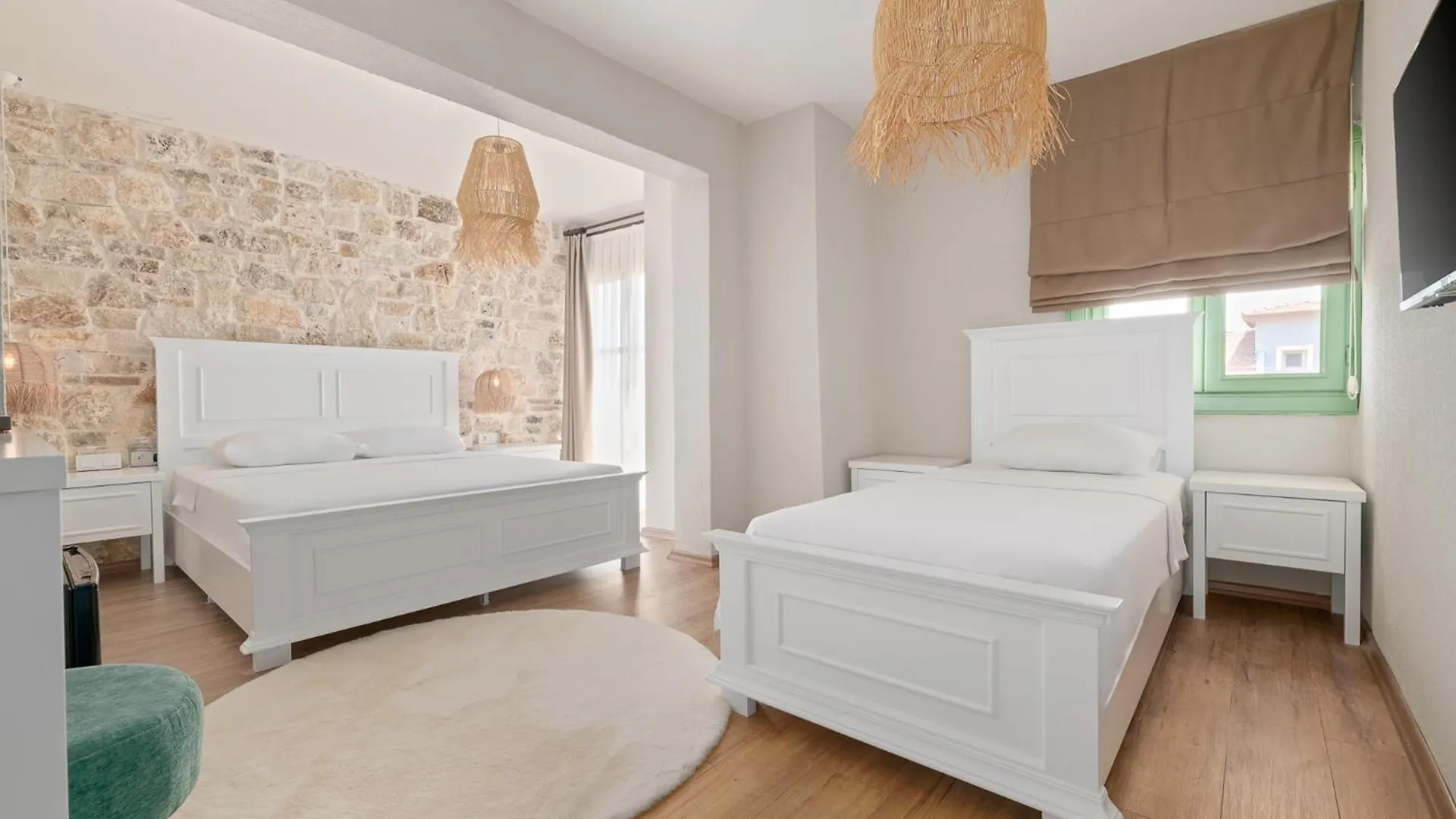 Cerenity Alacati Çeşme Hotel